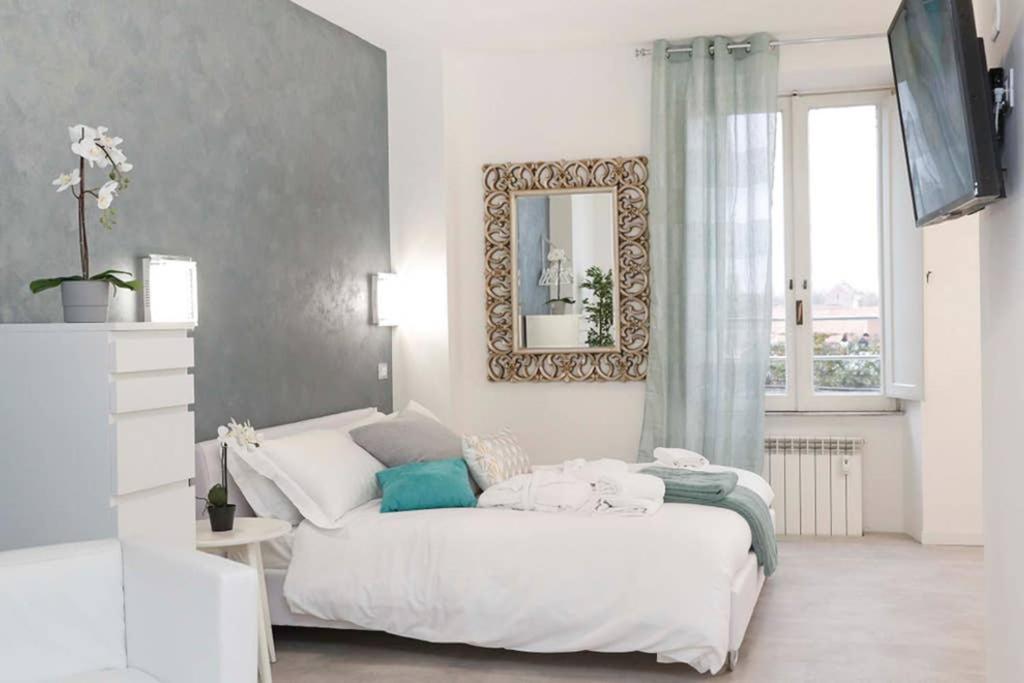 White Panoramic Jacuzzi Suite Trastevere - Top Collection Roma Exterior foto